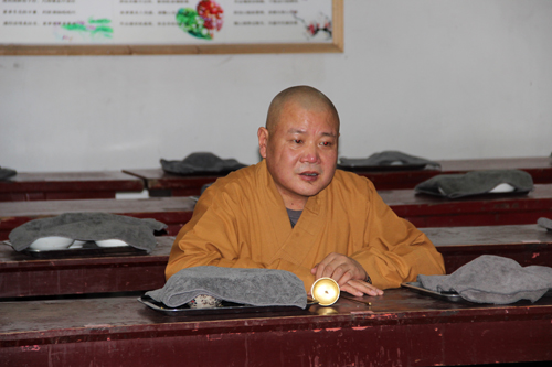 苏州寒山寺为尼泊尔地震灾民举行祈福法会暨捐赠仪式