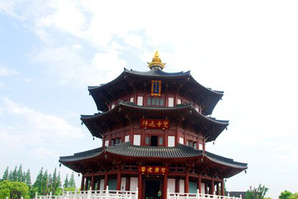 社会各界向寒山寺佛教图书馆踊跃捐赠图书
