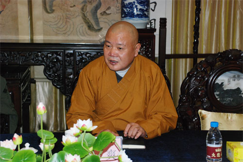 江苏佛协学僧团赴加拿大弘法欢送会在苏州寒山寺举行