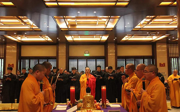 观音菩萨圣诞日，寒山寺举行普佛、放生、皈依法会